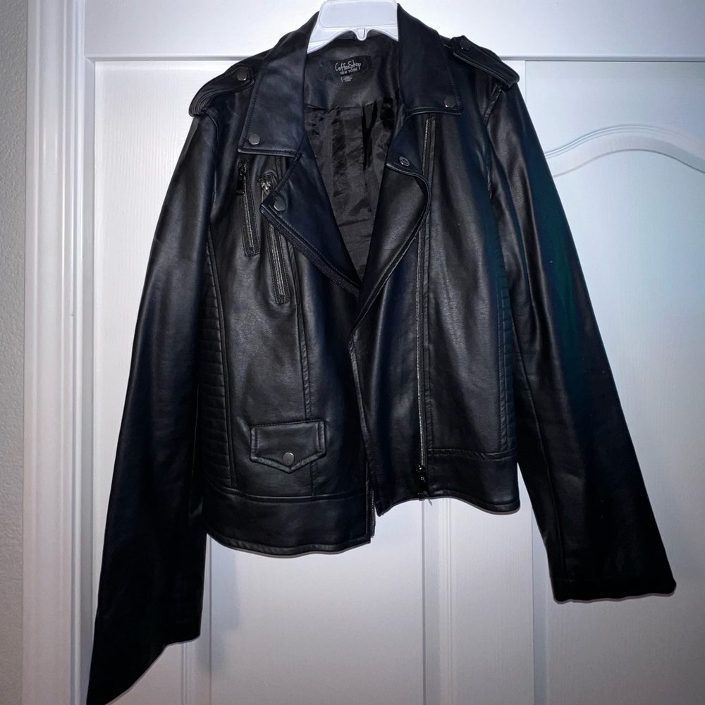 Women’s leather jacket